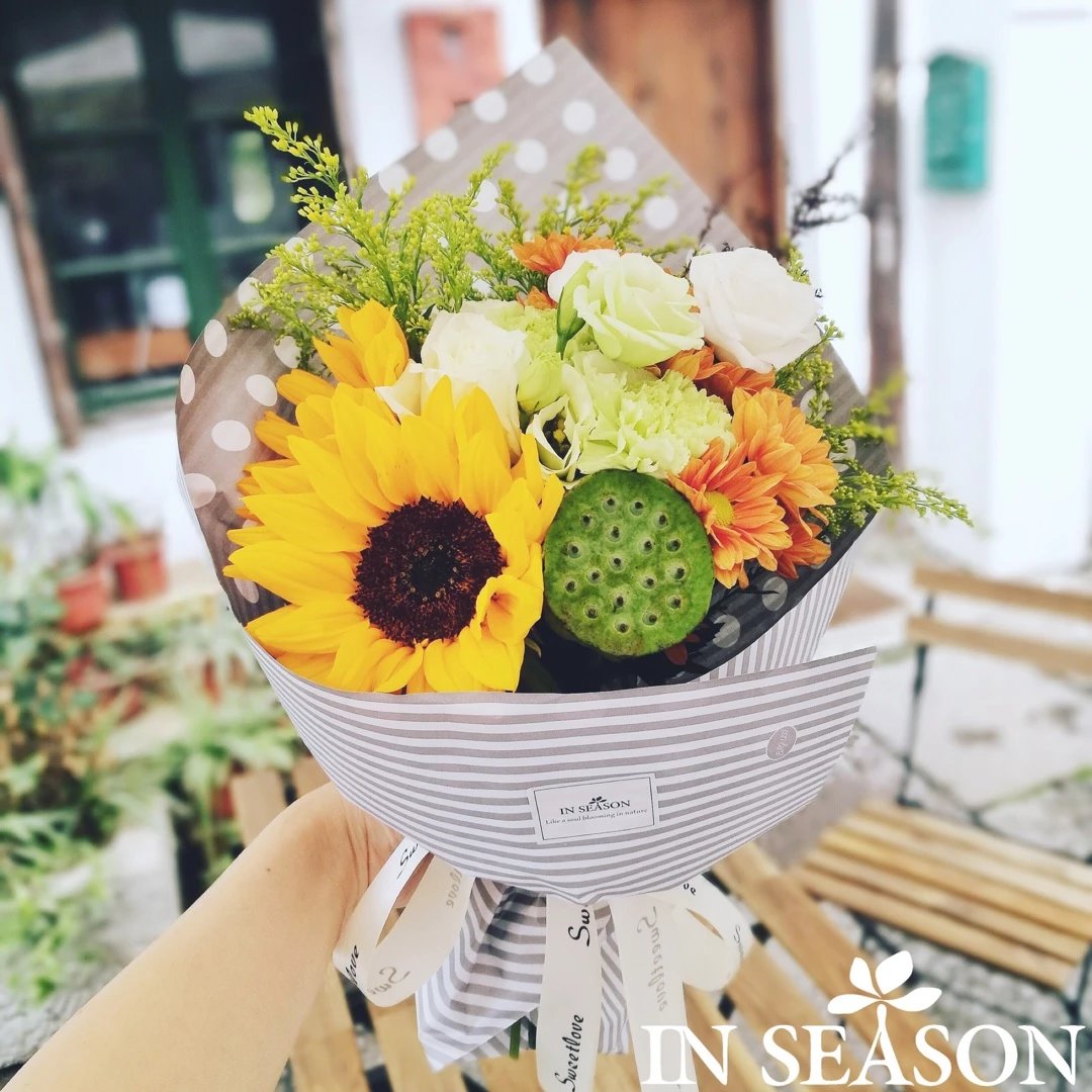 小型鲜花花束-sunflower