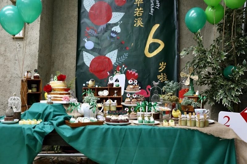 宝宝宴甜品桌私家定制,年轻妈妈们的首选,给宝宝一个难忘的生日宴
