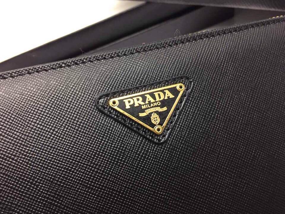 【普拉达prada】男女通用手包,型号2m1188金色三角标
