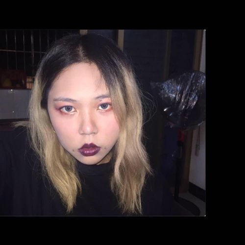 【million kong】冷漠臭脸系女孩|月入两百的淘宝店主|擅长撕逼