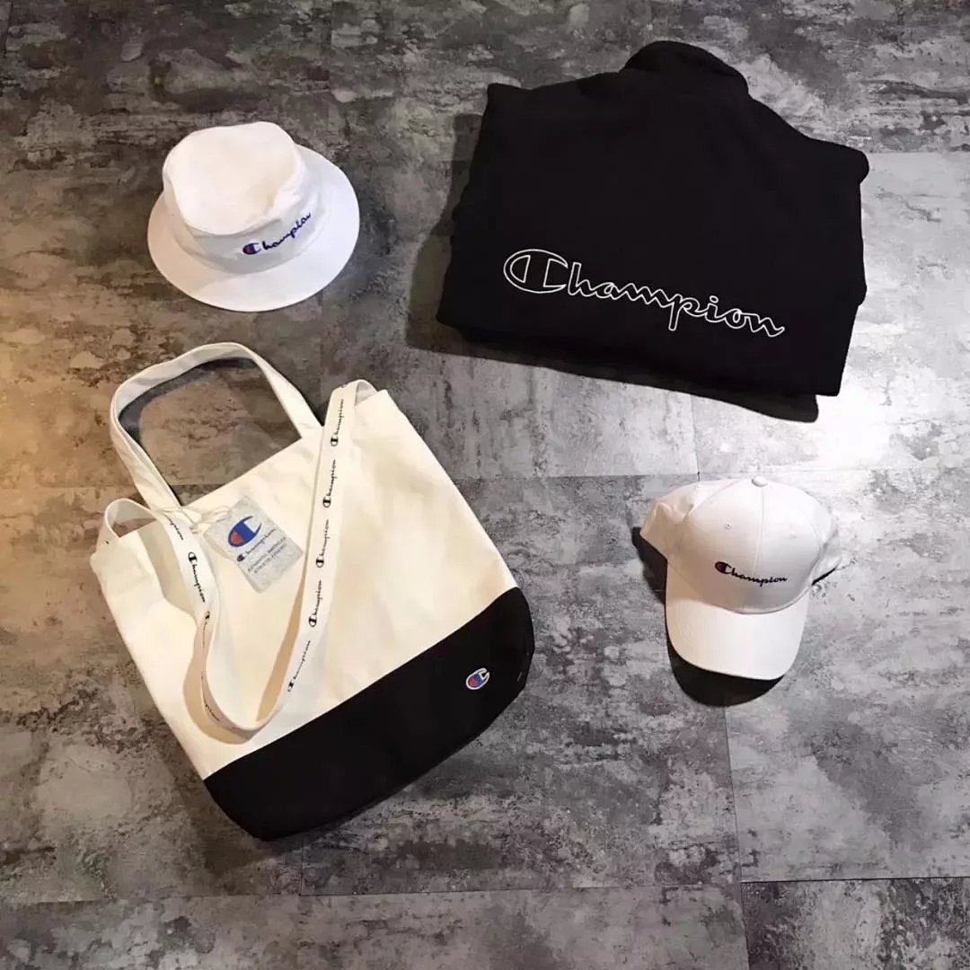 A4018051836045。18春夏新款两用帆布包?