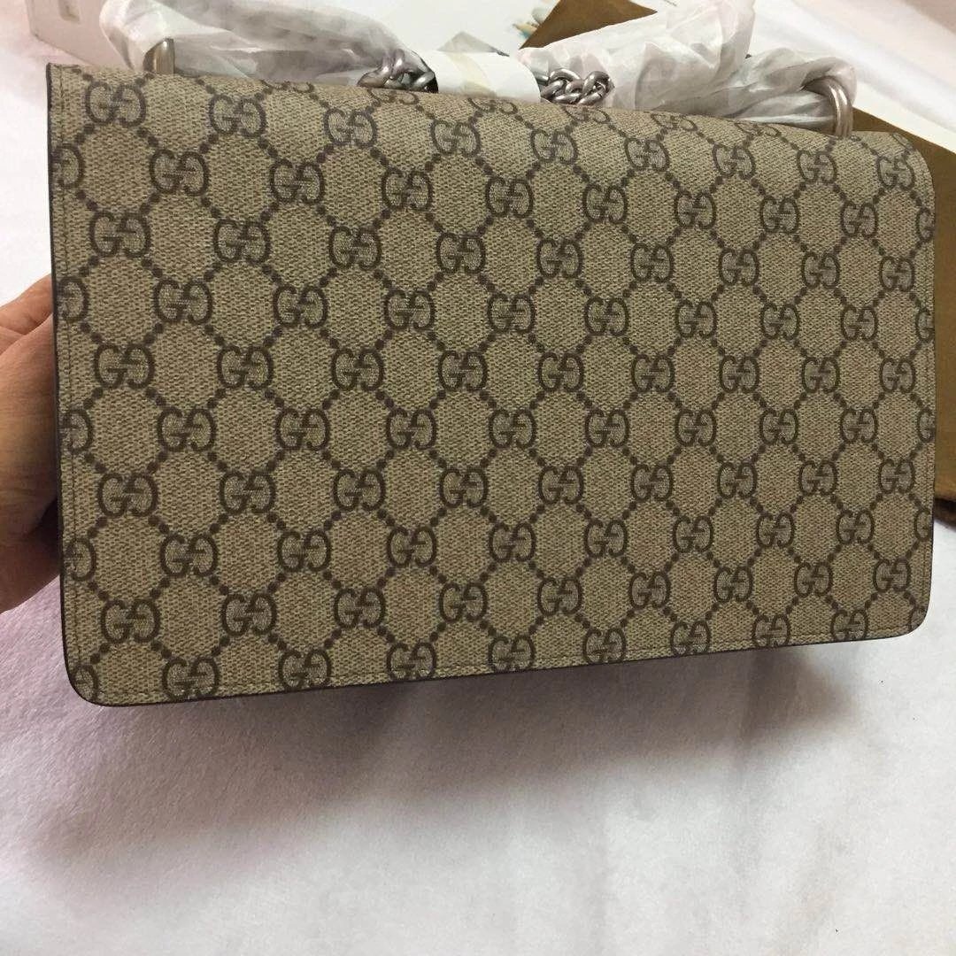 Gucci Shoulder Bag 7
