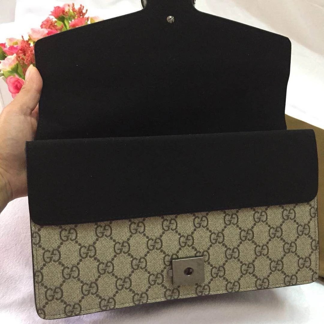 Gucci Shoulder Bag 8