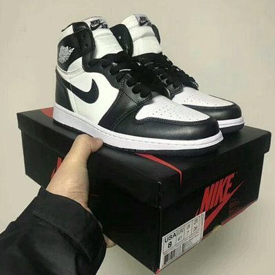 Air Jordan 1 Black White