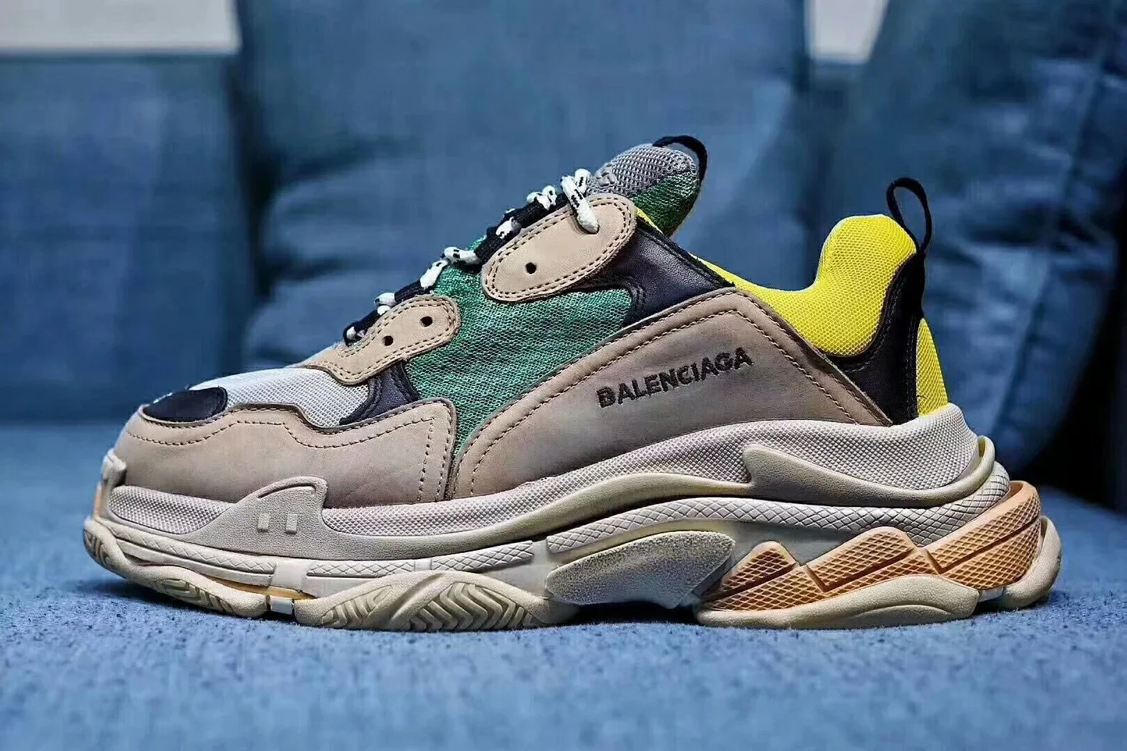 原底意产八层组合】 Balenciaga Triple S 巴黎世家黄绿配色老爹鞋