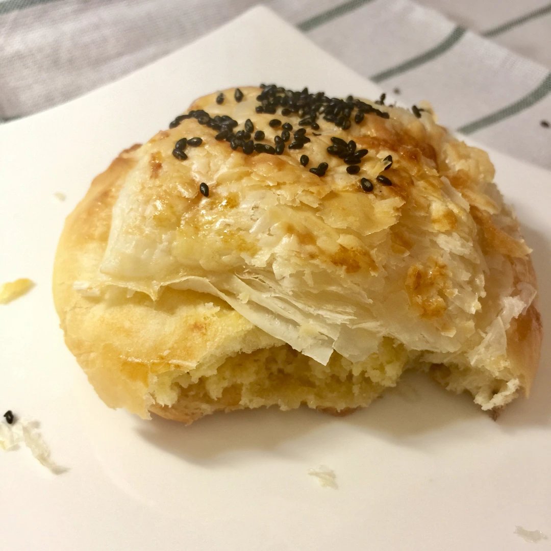 苏小姐烘焙店 起酥奶酥面包 一口咬下酥酥脆脆～保证你喜欢 奶酥馅 咬