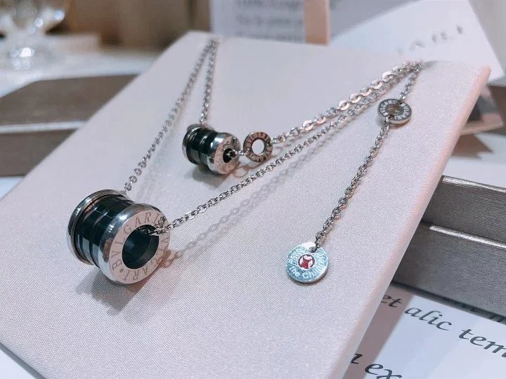 宝格丽慈善款小红人黑陶瓷项链 14