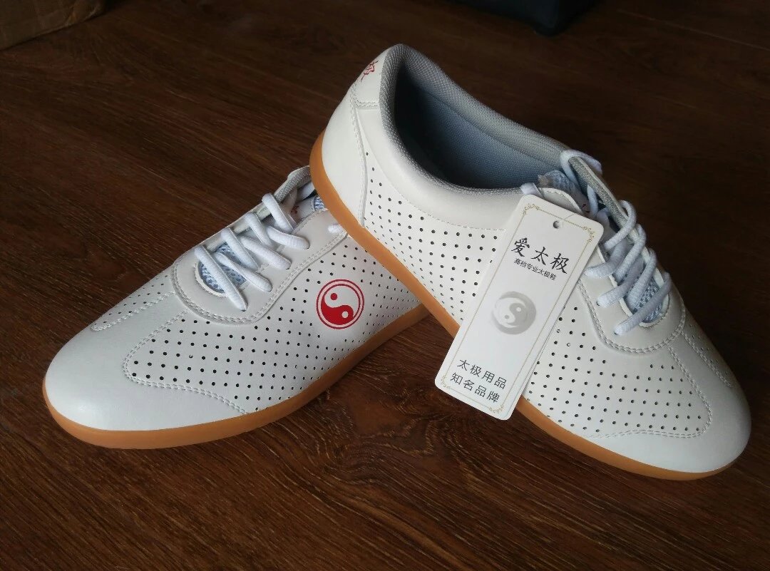 夏款透气网孔太极鞋武极堂出品白色