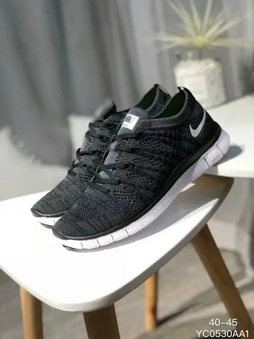 耐克++Nike+Flyknit+5.0+赤足系列+针织软底+跑步鞋