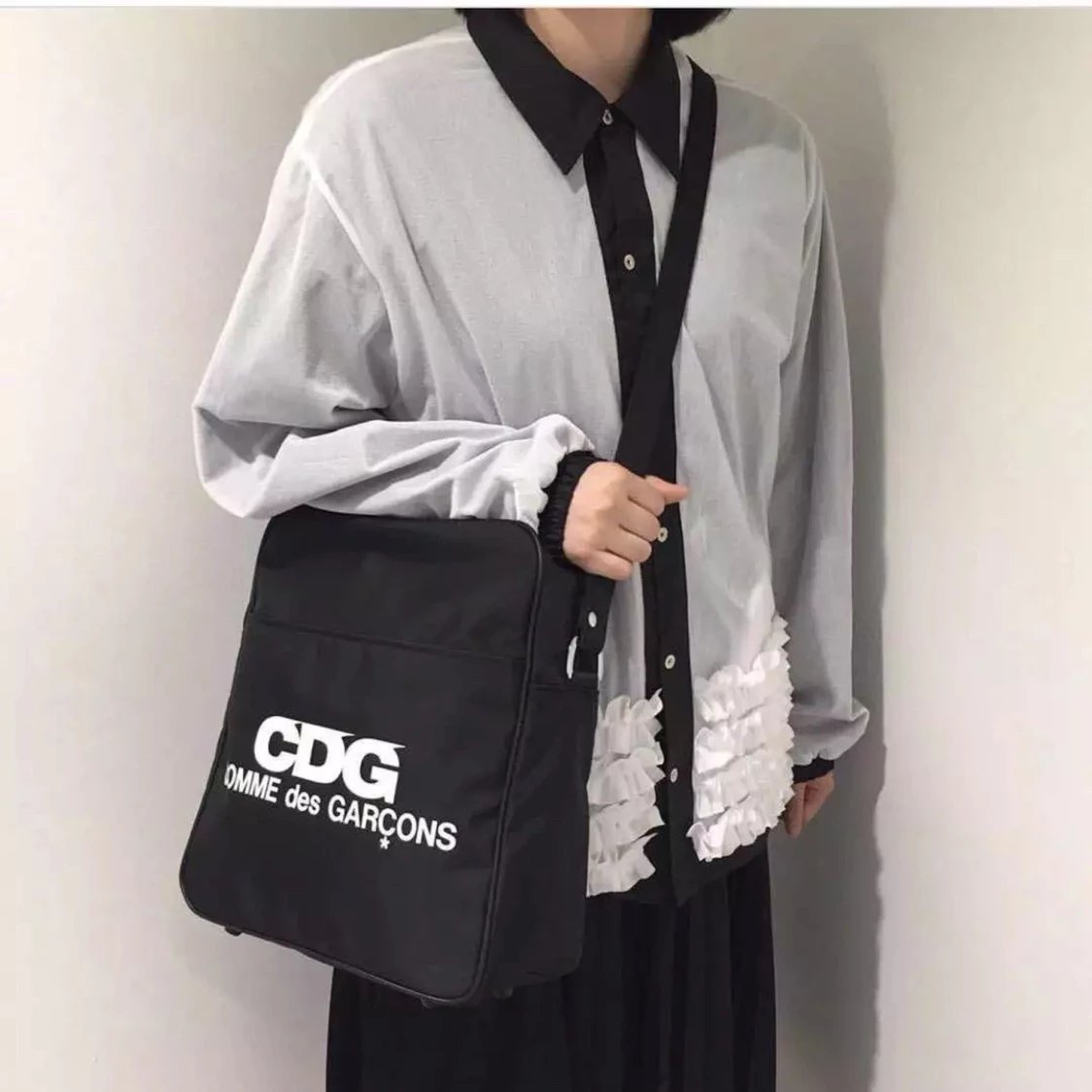 Comme des Garçons CDG Logo Crossbody Bag Black - 6