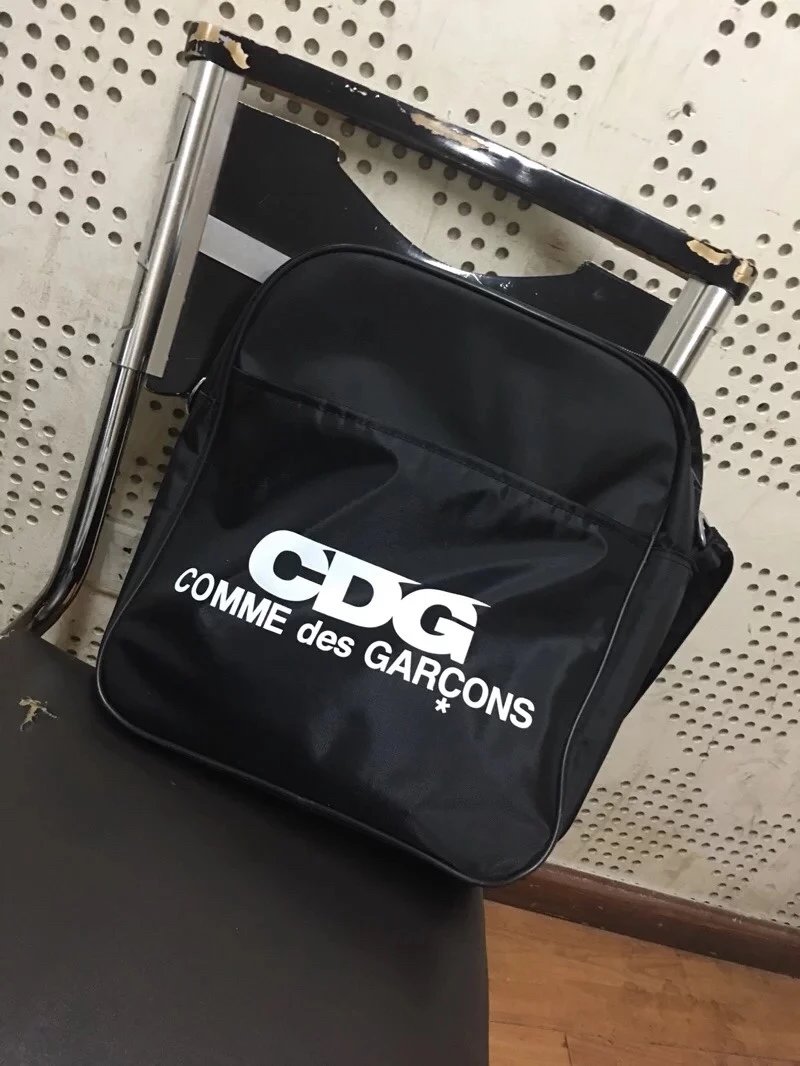 Comme des Garçons CDG Logo Crossbody Bag Black - 10