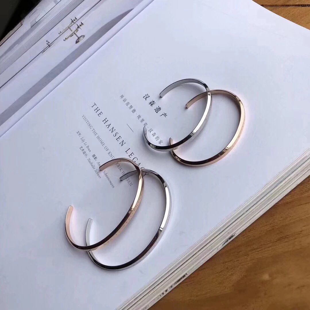 Daniel Wellington Couple Bangle Bracelet