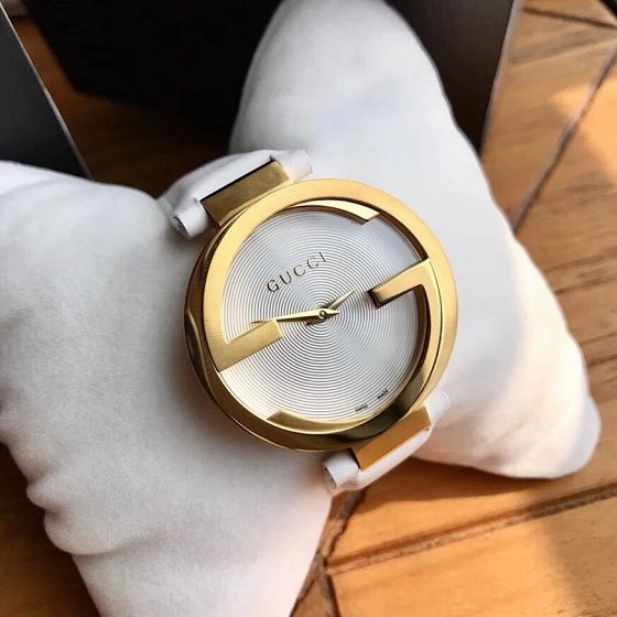 New Arrival: Textured Dial, Gianna Jun's Style! Double G Calf Leather Watch Back in Stock - 37mm Case, Scratch-resistant Sapphire Crystal Glass, Perfect for All Women