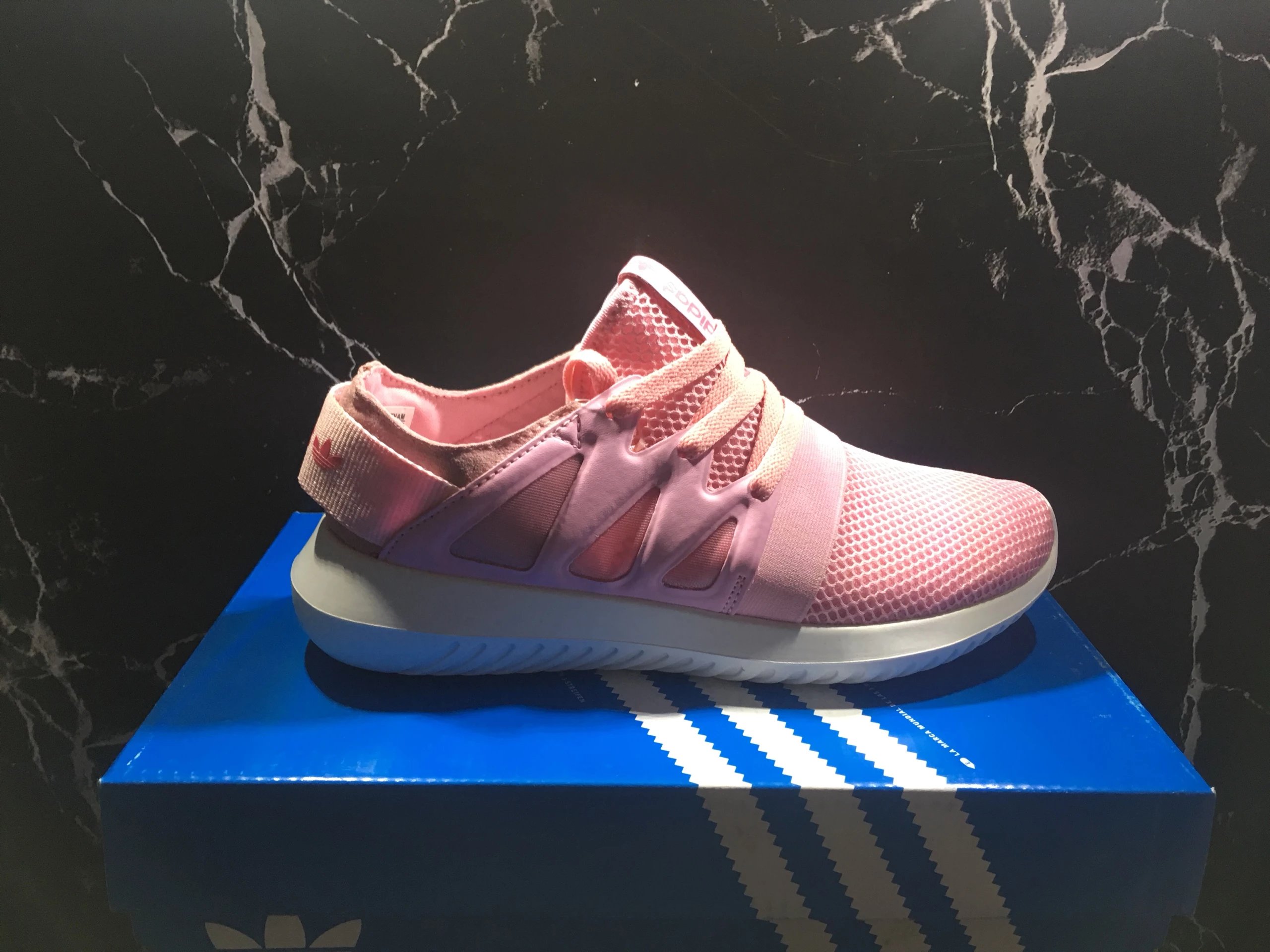 Lightweight Running Shoes