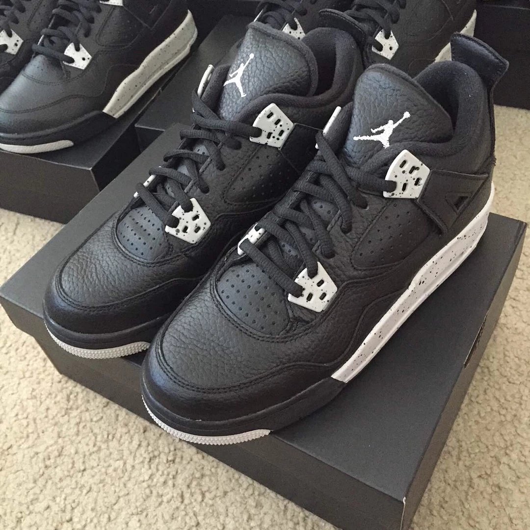 现货aj4奥利奥配色,38一双,原来是我伦哥同款呀[色]谁要跟杰伦来个"