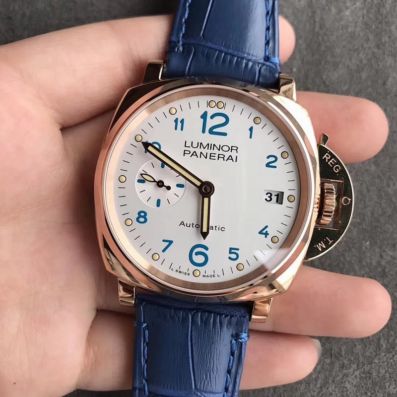 Watch from No. 8