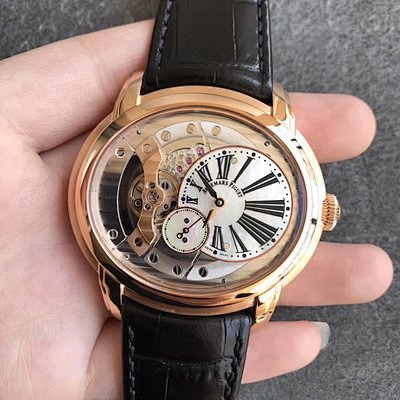 Watch from No. 8