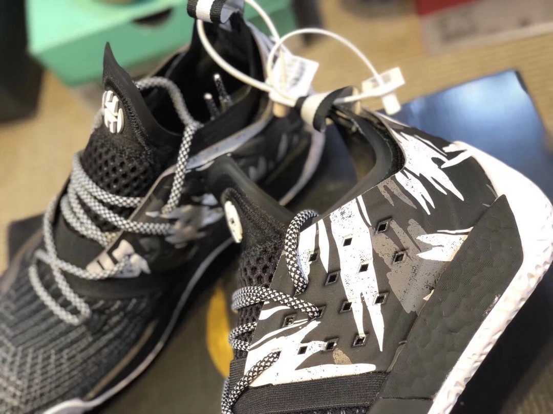 新客专属优惠券Harden Vol.2 哈登二代黑白男篮球鞋