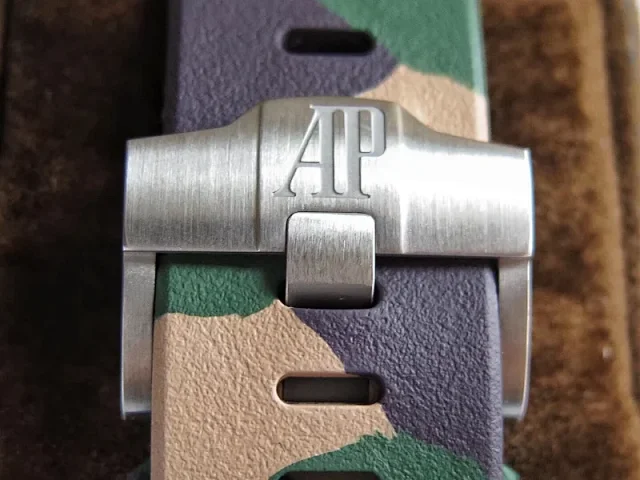 JF厂爱彼 AP26400绿陶＂迷彩＂系列，直径44MM(图19)