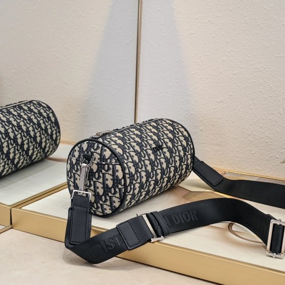 CD1087# Cylinder bag