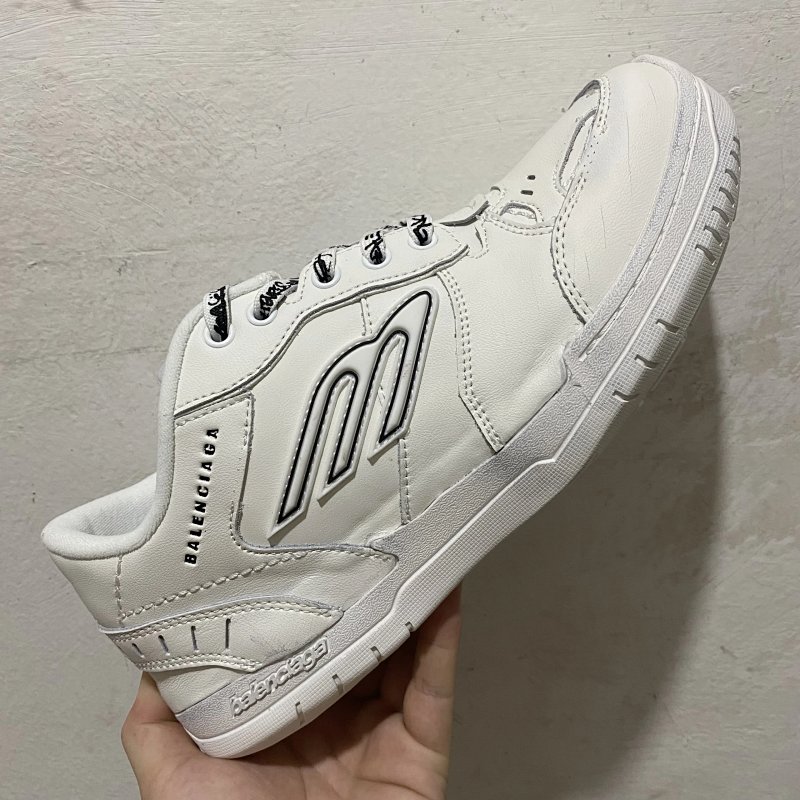 TG Balenciaga 25