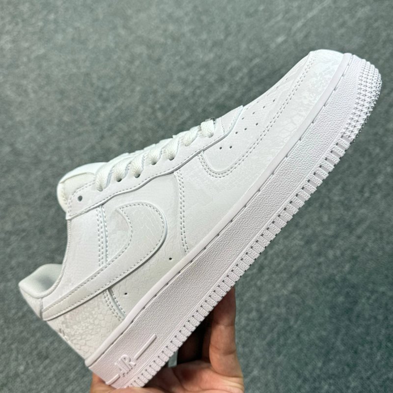 Force 1 Low Kobe