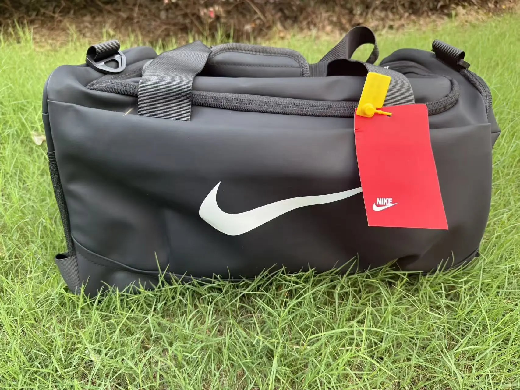 nike25L干湿分离带鞋仓旅行包健身包！