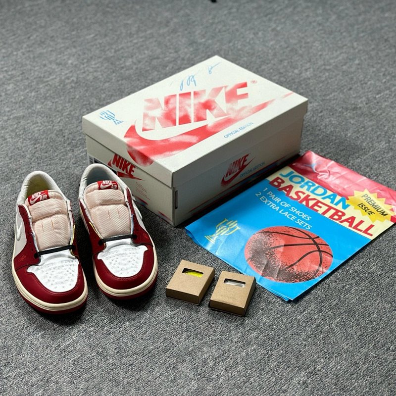 1 Trophy Room X Jordan Home 40.5-47.5