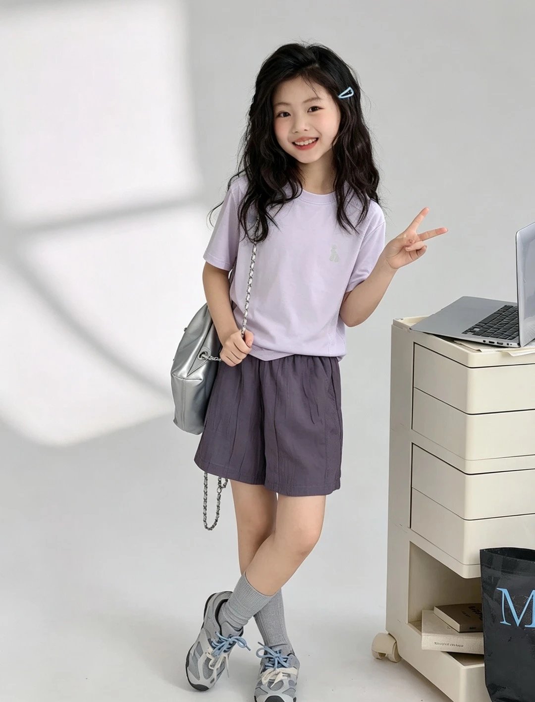 Qingdao local counter new style‼ ️Children's icy quick-drying patchwork set! The 4 colors are all good-looking and can be worn by both boys and girls.
✅90% real nylon high-elastic, quick-drying fabric that is stretchy, non-constricting, moisture-wicking, breathable, and dries in seconds! Anti-scratch and wear-resistant, you don’t have to worry about wearing ultra-clear in summer even when you are running or jumping.