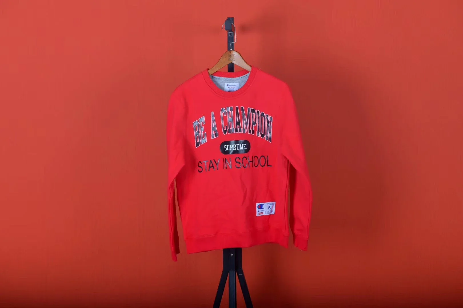 Supreme 18SS Champion Stay In School Crewneck 冠军联名圆领卫衣