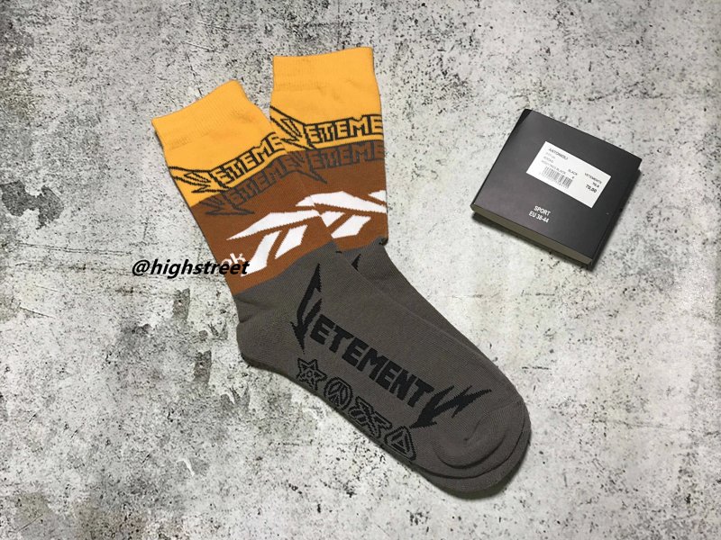 1：1  Vetements socks袜子 联名拼接色毛巾底袜子
