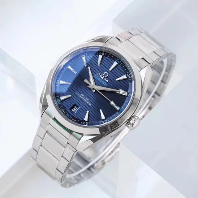 VS厂欧米茄海马150AquaTerra41mm 蓝面银针 AT8900机芯(图4)