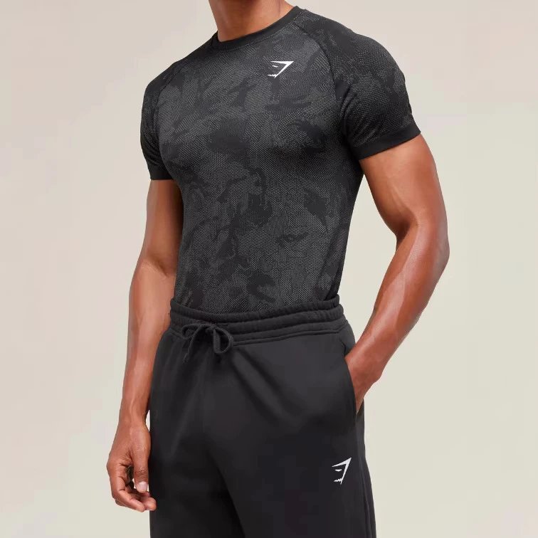 Gymshark Men's Seamless Camouflage Print T-Shirt