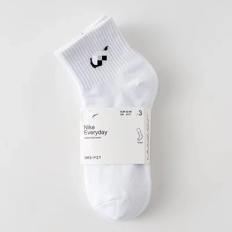【6 pairs of 】Middle tube socks White