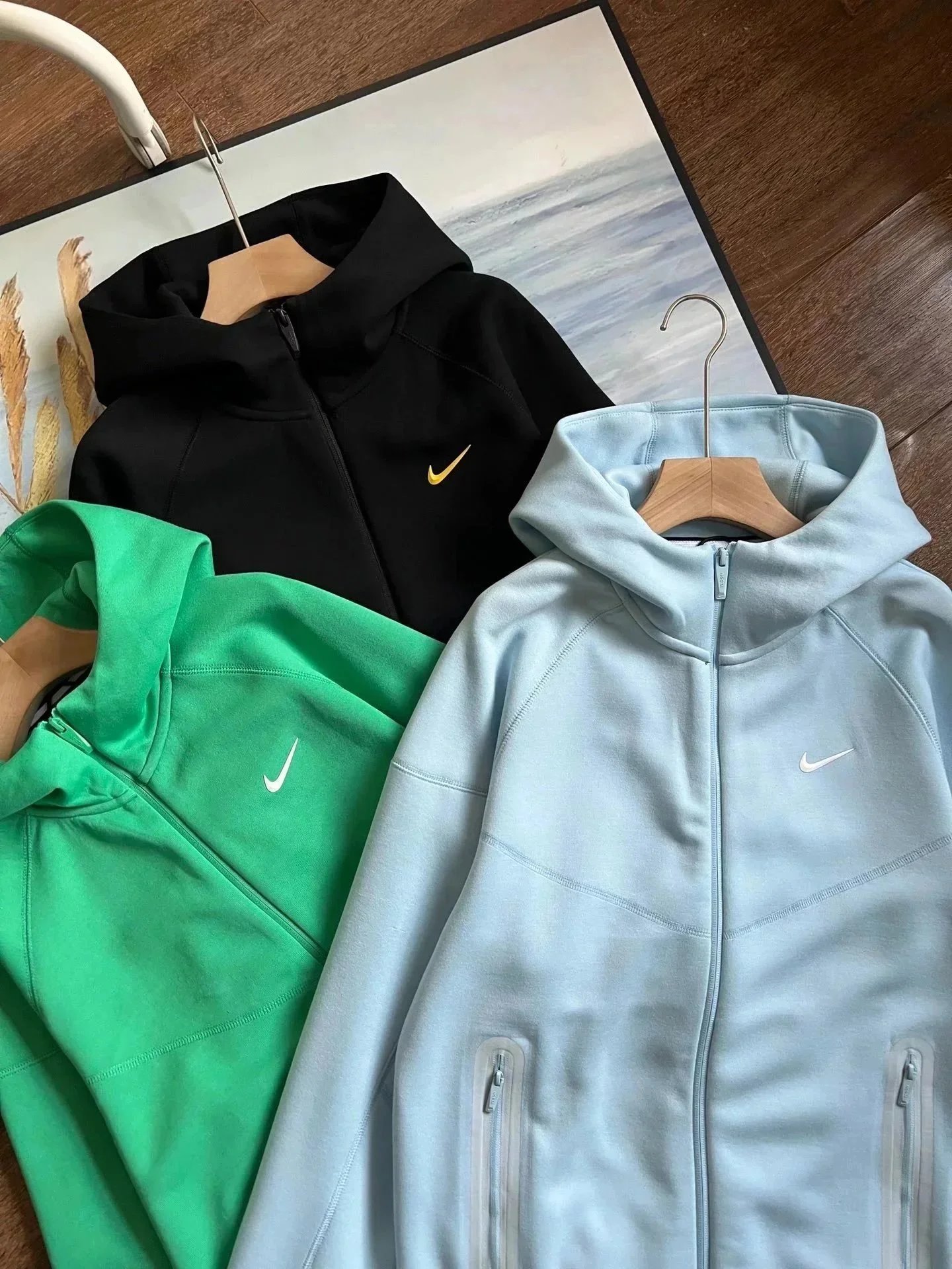NiK joint technology open top hooded sport