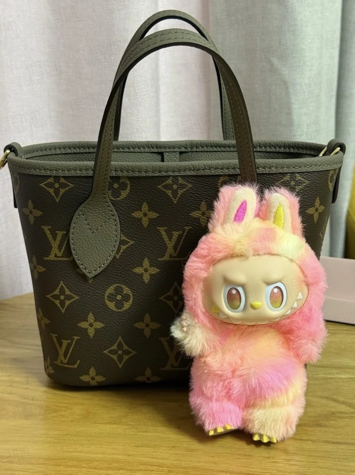 ShoesLabubu Pink Furry Bunny Monster Art Toy Collectible