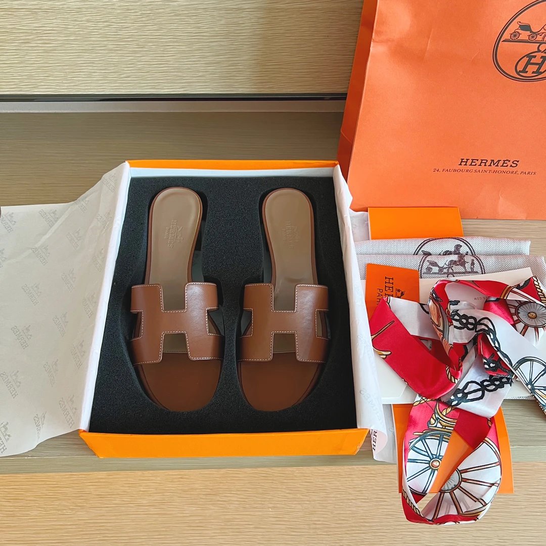 Hermes Oran Brown Leather Flat Slide Sandals
