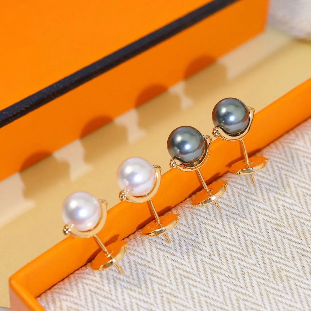 Hermes Gold Pearl Stud Earrings for Women