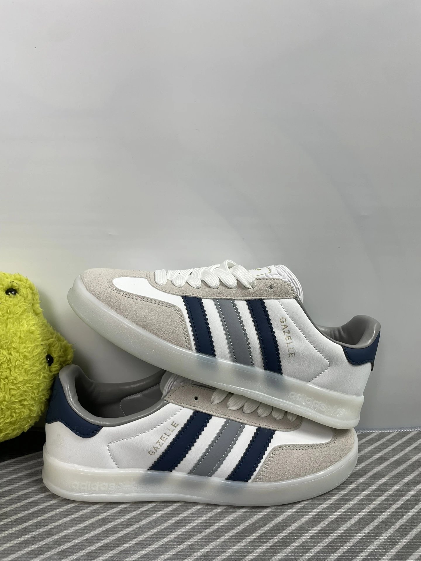Adidas Gazelle Classic Suede Leather Casual Sneakers Shoes
