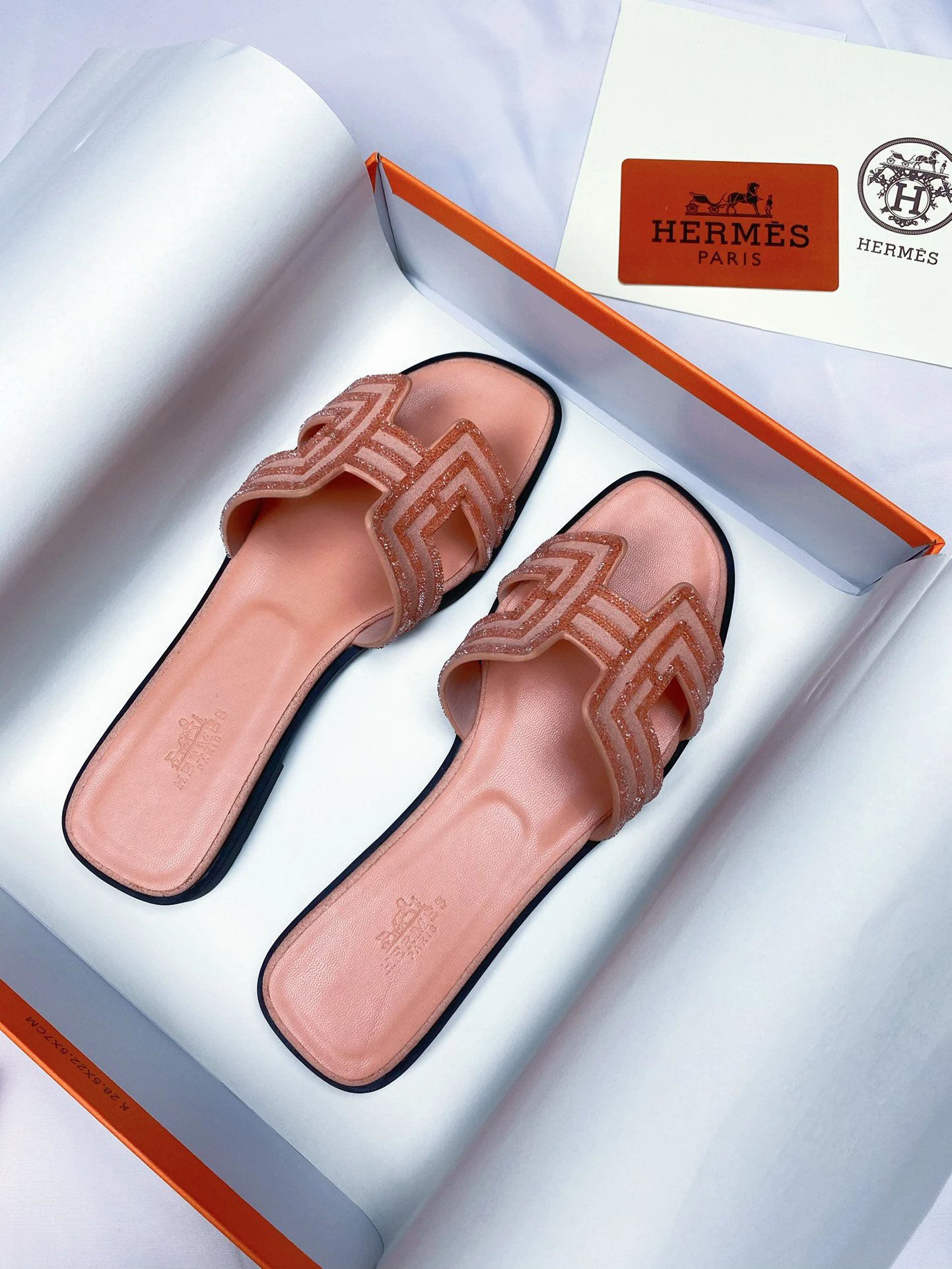 Hermes Pink Leather Women’s Summer Sandals