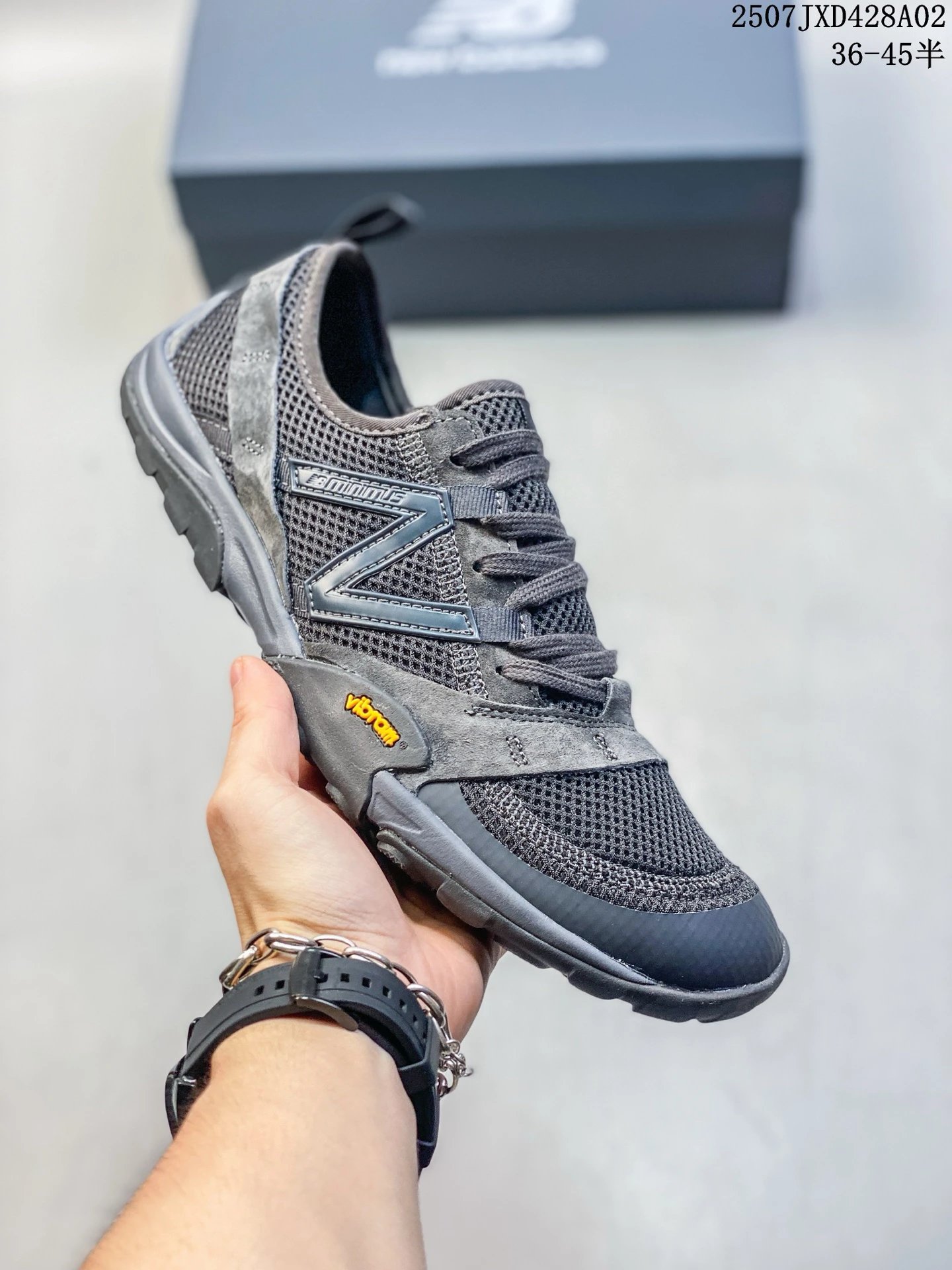 New Balance Men Vibram Mesh Running Shoes