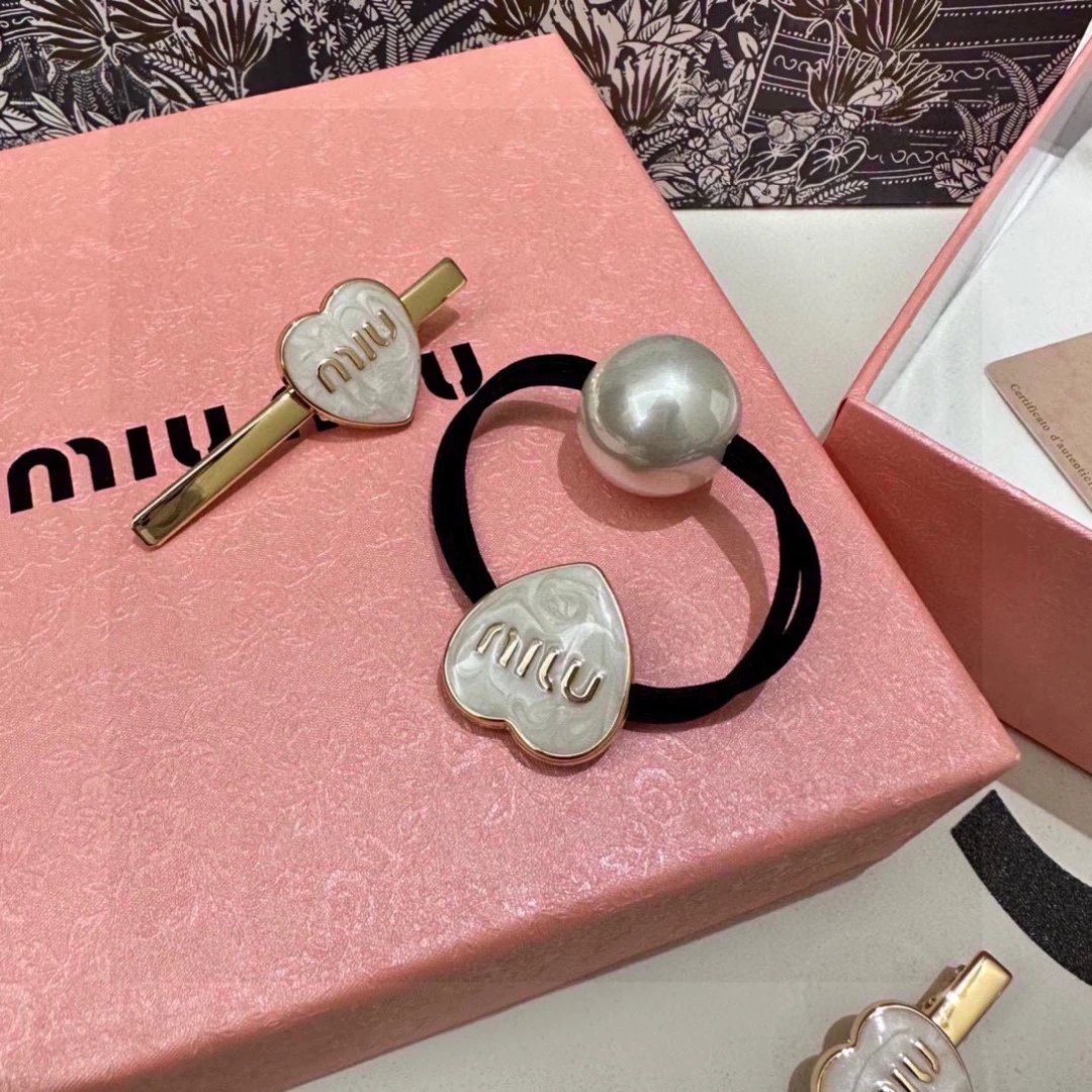 Miu Miu Heart Pearl Hair Tie Barrette Set