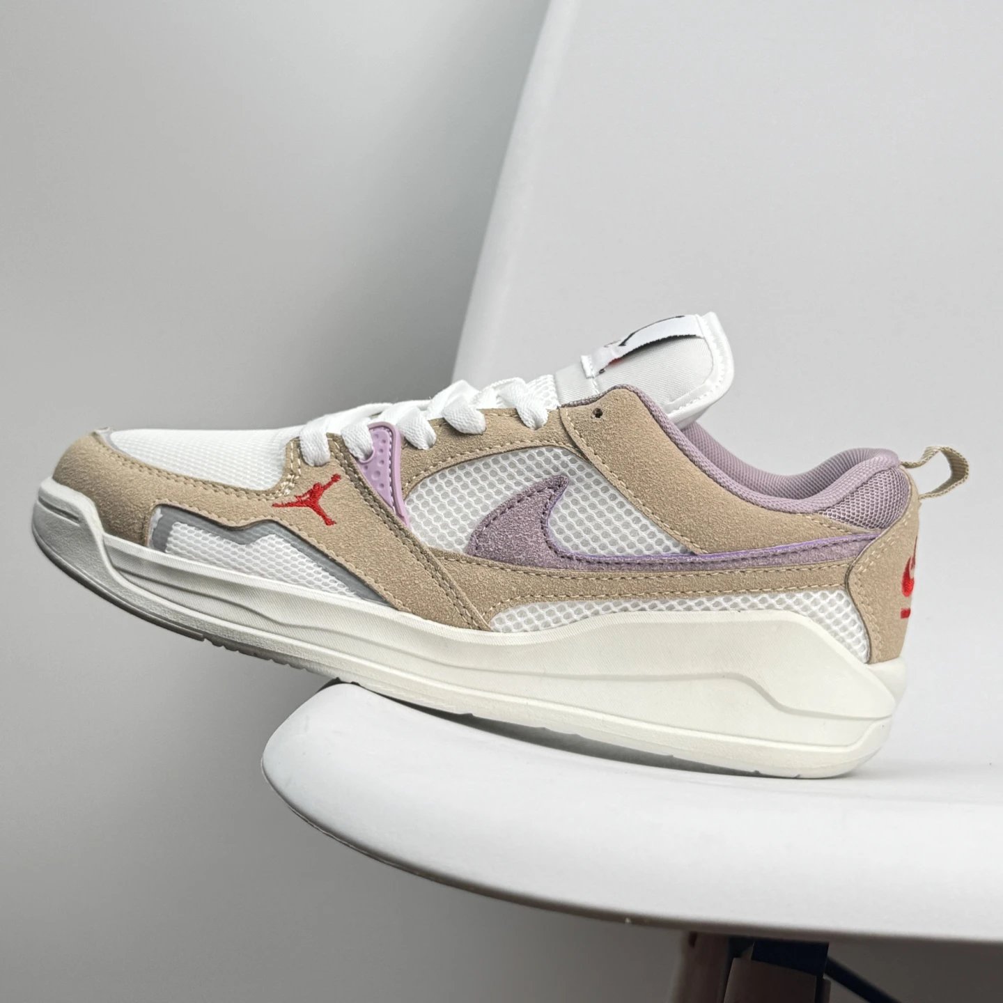Nike Beige Lavender Mesh Suede Casual Sneakers