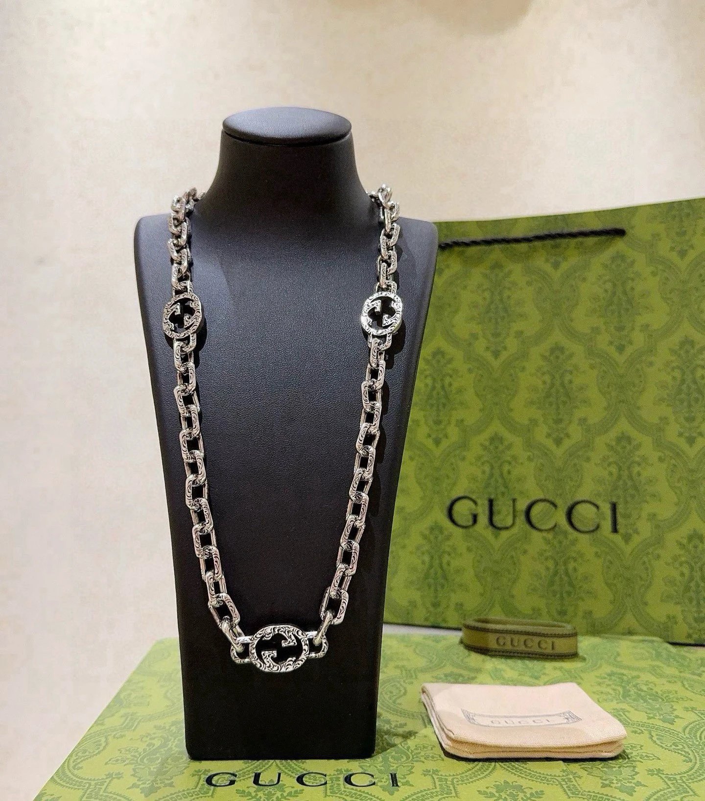 Gucci Silver Chain Necklace GG Logo Unisex Jewelry