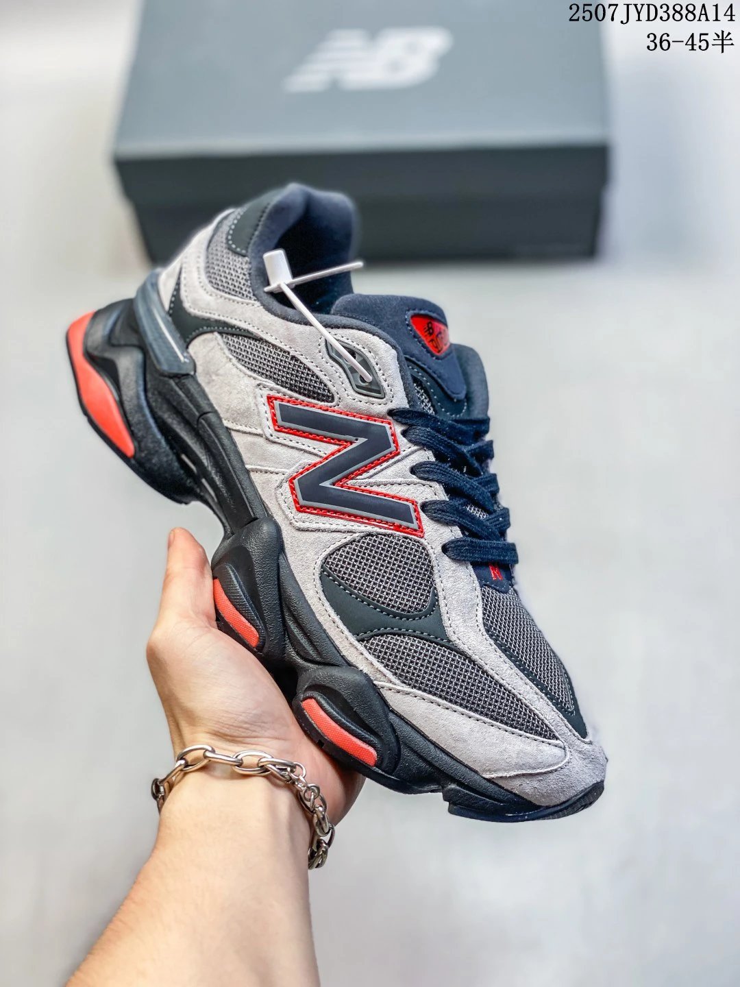 New Balance Men’s Gray Red Chunky Running Sneakers 