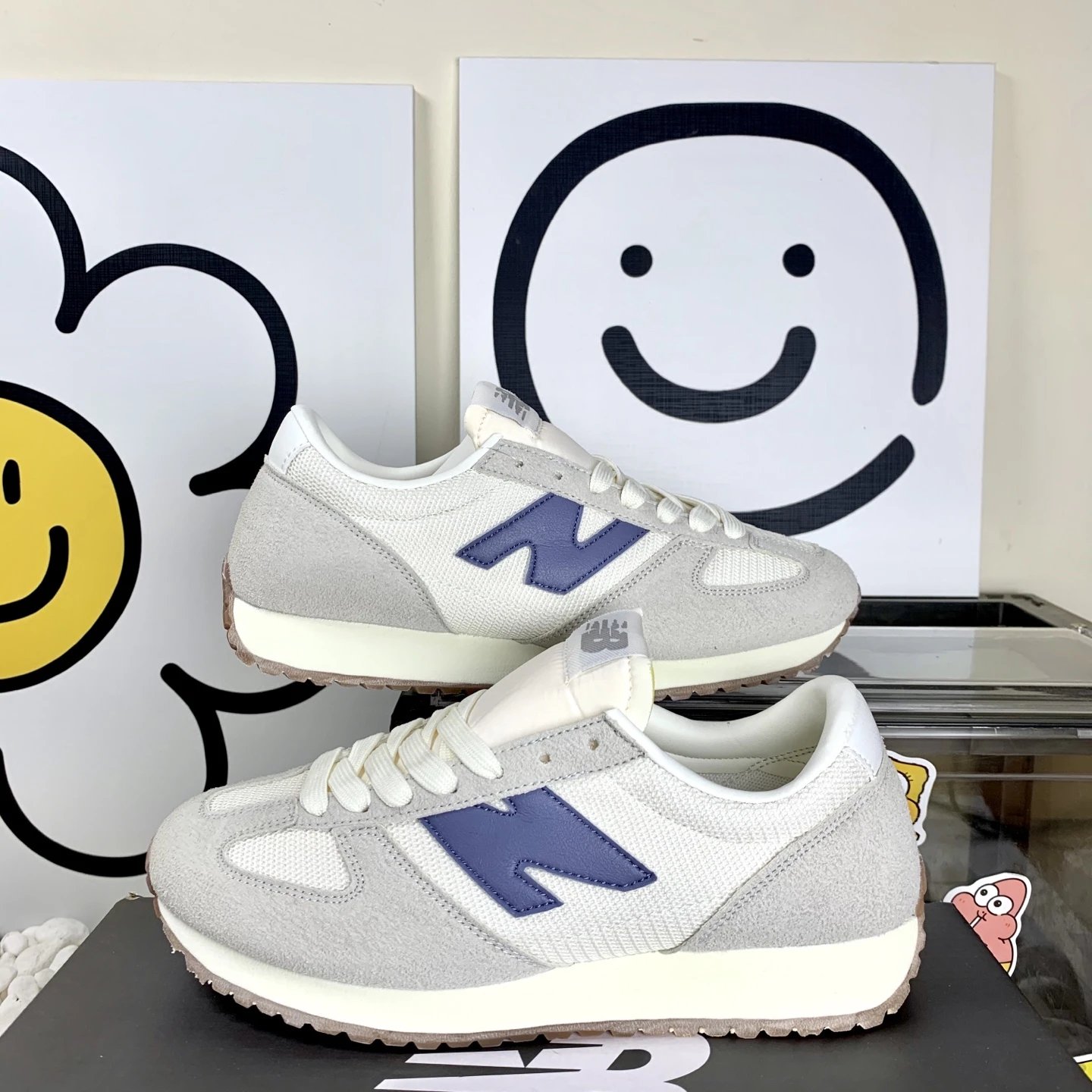New Balance Retro Mesh Suede Running Shoes