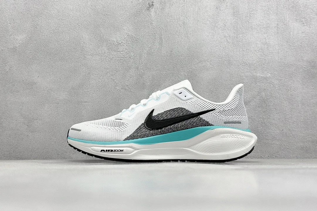 Nike Air Zoom Lightweight Running Shoes