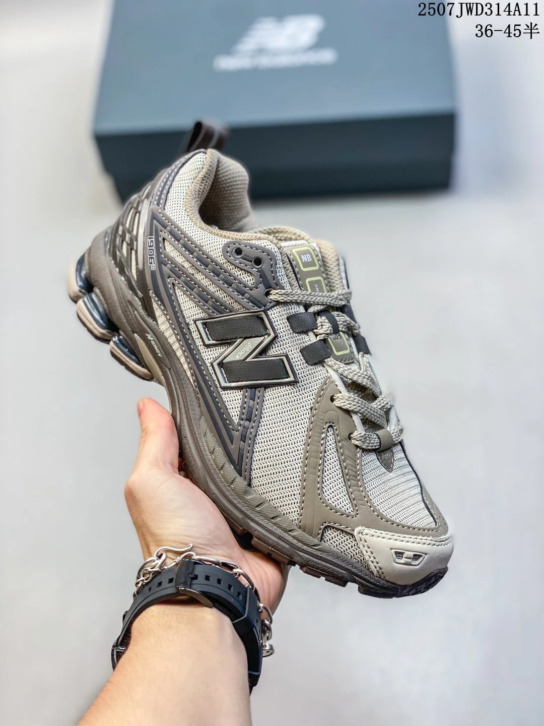 New Balance 1906R Men’s Breathable Running Shoes