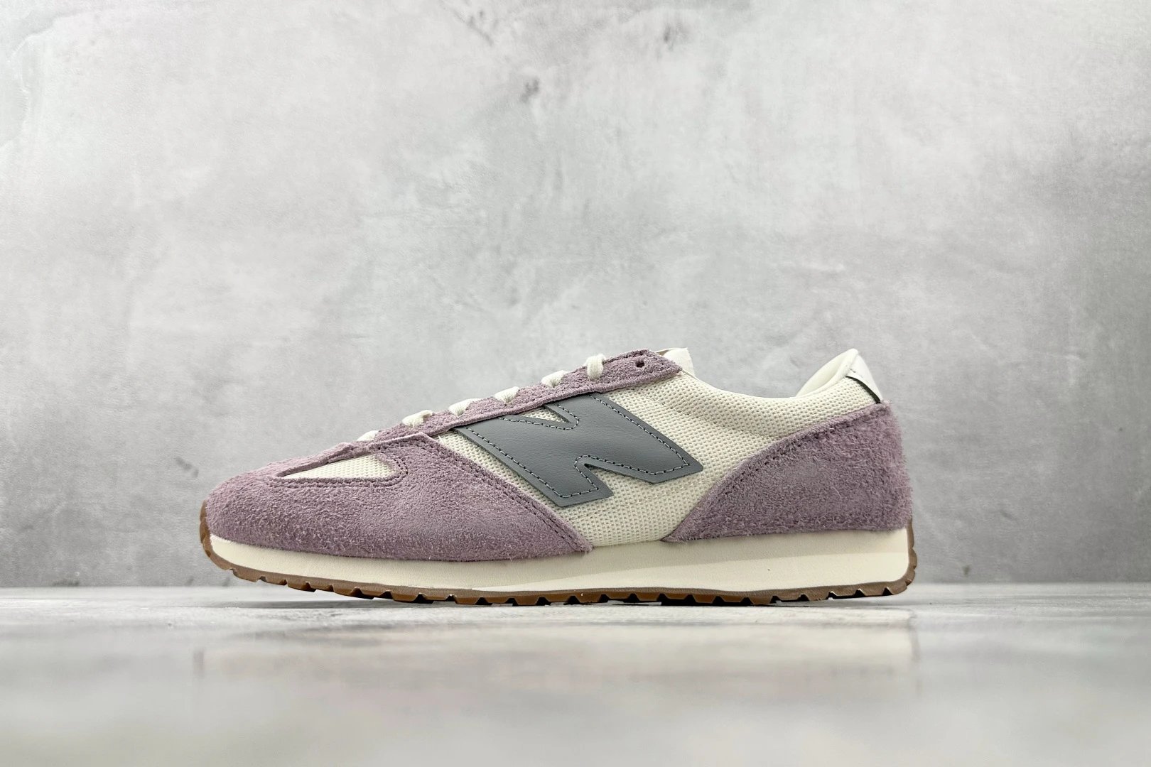 New Balance Retro Suede Mesh Running Shoes Pastel Sneakers