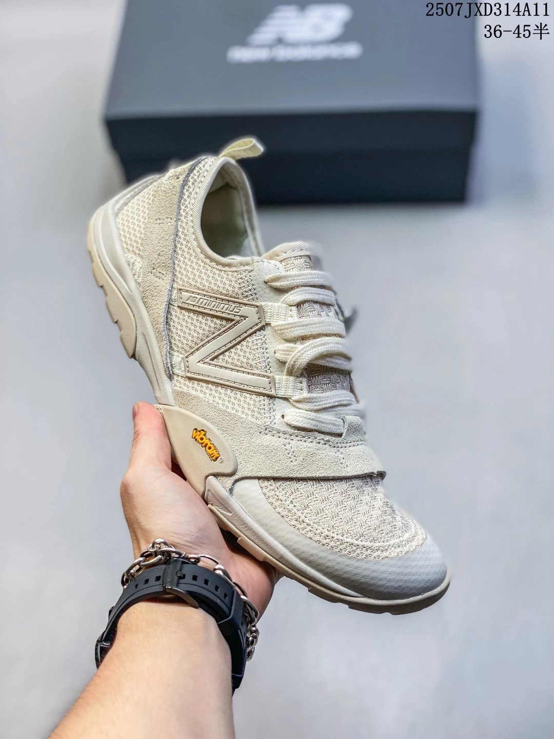 New Balance Beige Knit Running Shoes Vibram Sole Sneakers